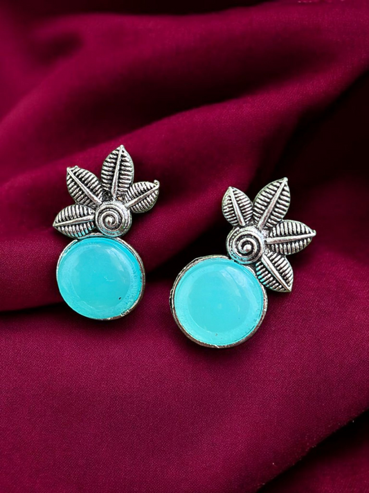 Aqua leaf studs